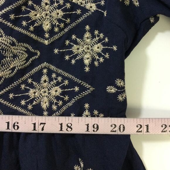BLOOMCHIC 14-16 1X Plus Navy Blue Rayon Embroidered Boho Blouse Topo NWT b138 - Picture 5 of 8